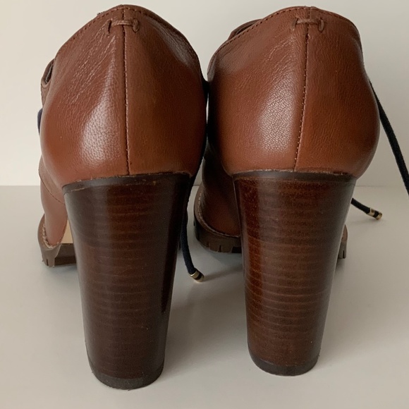 Tommy Hilfiger Middlebury Bootie 8M, block heel. - Picture 5 of 11